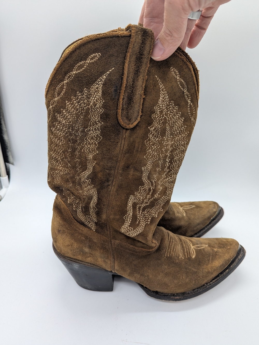 Cavenders Women's Brown Suede Western Heeled Boots Embroidered Shaft US 8.5B